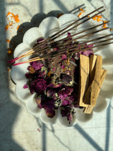 Load image into Gallery viewer, Hand Rolled Agarbatti Incense Sticks