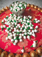 Load image into Gallery viewer, Loose Mogra Jasmine Buds Sholawood- Pack of 100