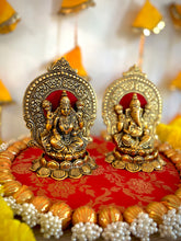 Load image into Gallery viewer, Brass Finish Lakshmi Ganesh- Small
