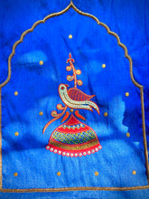 Load image into Gallery viewer, Zardozi Work Jharokha Cushions