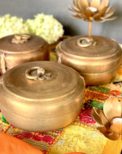 Load image into Gallery viewer, Vintage Brass Chapati Box