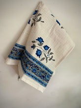 Load image into Gallery viewer, Freesia Waffle Weave Wash Cloth Set of 2