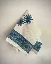 Load image into Gallery viewer, Coconut Creek Waffle Weave Wash Cloth Set of 2