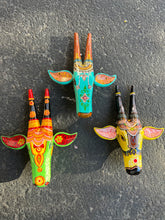 Load image into Gallery viewer, Mini Handpainted Bull Heads