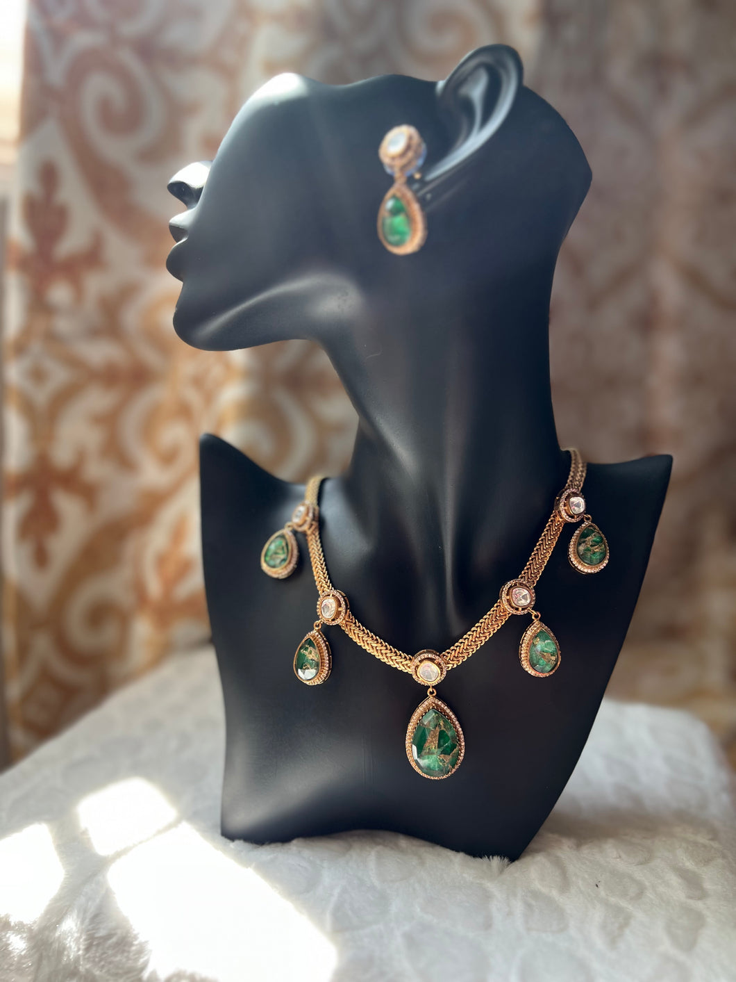 Shloka Emerald Set