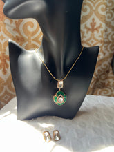 Load image into Gallery viewer, Anya Moissanite Pendant Chain Set

