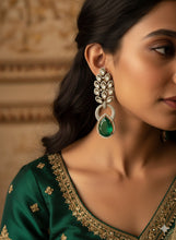 Load image into Gallery viewer, Shivi Earrings

