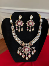 Load image into Gallery viewer, Koel Bridal Set
