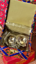 Load image into Gallery viewer, Brocade/ Patola Gift Boxes with Pure Brass Deepaks
