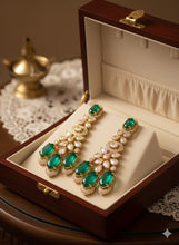 Load image into Gallery viewer, Kuhu Earrings
