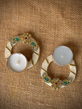 Load image into Gallery viewer, Mayur Kundan and Pearls Tealights- Singles
