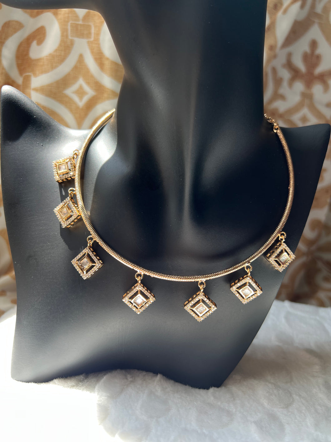 Nyra Hasli Set