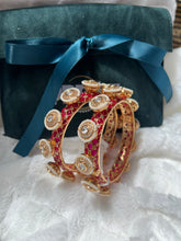 Load image into Gallery viewer, Radha Rajwada Kada- Single
