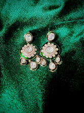 Load image into Gallery viewer, Malini Earrings
