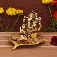 Load image into Gallery viewer, Seated Ganesh On Leaf
