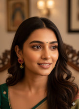 Load image into Gallery viewer, Kanika Earrings
