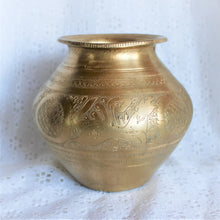 Load image into Gallery viewer, Antique Brass Kalash

